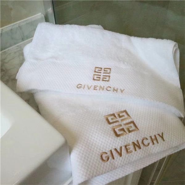 Luxury bath towel de igner embroidered brand quare towel beach towel and bath towel 3 piece et gift cotton fabric oft comfortable 2019
Luxury bath towel de igner embroidered brand quare towel beach towel and bath towel 3 piece et gift cotton fabric oft comfortable 2019