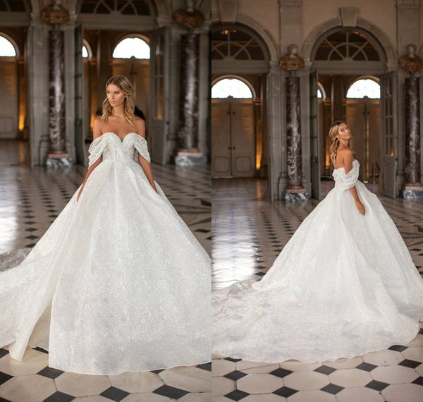 milla nova 2021 wedding dresses off shoulder lace appliques bridal gowns custom made backless sweep train a-line wedding dress, White
milla nova 2021 wedding dresses off shoulder lace appliques bridal gowns custom made backless sweep train a-line wedding dress, White