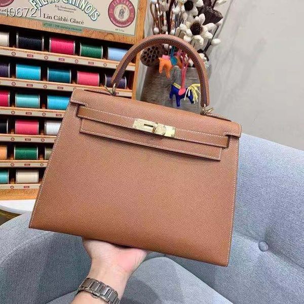 2020 new bags new designer handbags tote purse shoulder strap crossbody bag calfskin leather women handbag
2020 new bags new designer handbags tote purse shoulder strap crossbody bag calfskin leather women handbag