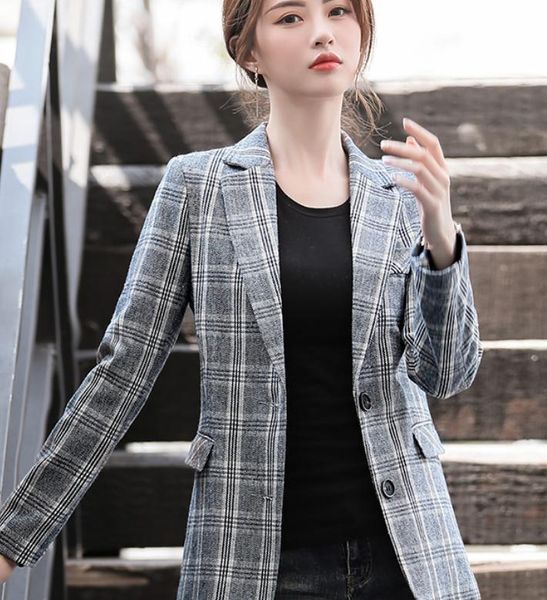 2019 woman coat in spring and autumn with new style long sleeve lattice western-style clothes, White;black
2019 woman coat in spring and autumn with new style long sleeve lattice western-style clothes, White;black