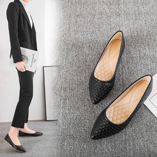 black leather weave shallow single shoes office ladies flats work shoes plaid casual women slip on loafers brief solid moccasins
black leather weave shallow single shoes office ladies flats work shoes plaid casual women slip on loafers brief solid moccasins