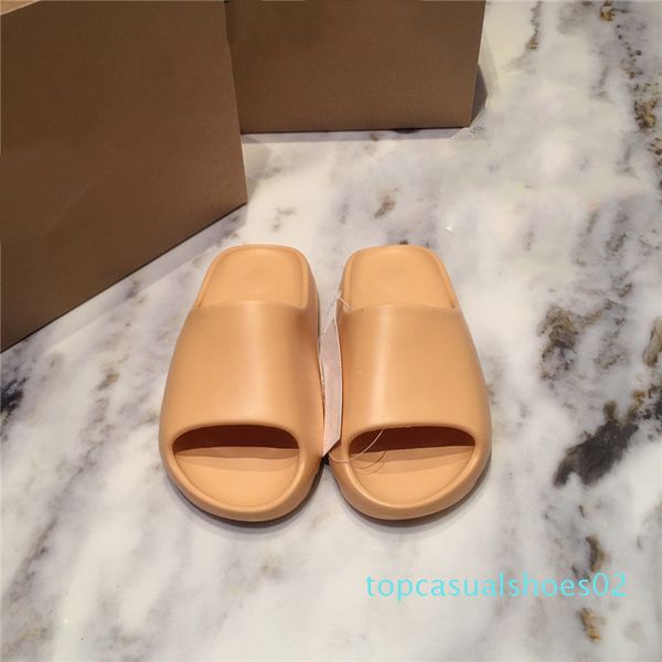 2020 new design women slides mens slippers, summer beach sandals with soft leather sole designer flat sandal with box size 37-47 t02, Black
2020 new design women slides mens slippers, summer beach sandals with soft leather sole designer flat sandal with box size 37-47 t02, Black