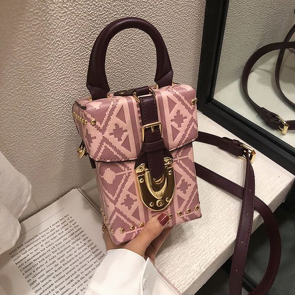 small square bag national style oracle bone inscription single shoulder bag style korean version fashion oblique satchel
small square bag national style oracle bone inscription single shoulder bag style korean version fashion oblique satchel