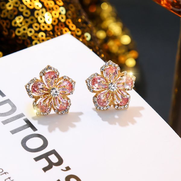 2020 new korean exaggerated large flower short earrings fashion temperament ear stud immortal ins fashion ear rings female, Golden;silver
2020 new korean exaggerated large flower short earrings fashion temperament ear stud immortal ins fashion ear rings female, Golden;silver