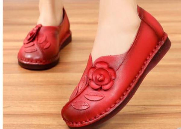 2019 women's shoes in spring and autumn with new style flat bottom round head flower mother shoes@2613, Black
2019 women's shoes in spring and autumn with new style flat bottom round head flower mother shoes@2613, Black