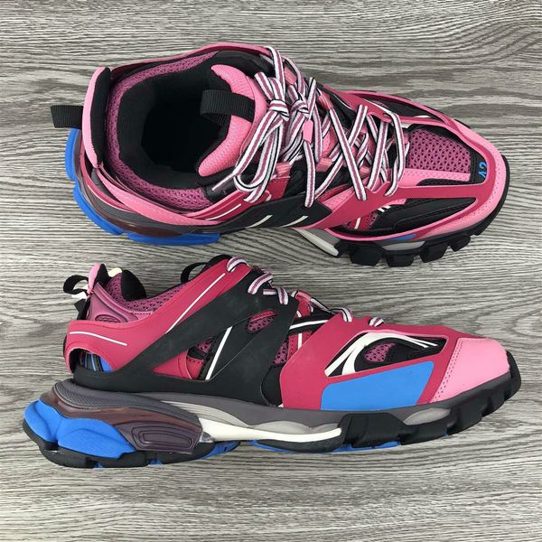 paris track 3.0 tess men women triple s comfort casual shoes clunky sneaker blue pink white fashion luxury designer dad shoe chaussures t05, Black
paris track 3.0 tess men women triple s comfort casual shoes clunky sneaker blue pink white fashion luxury designer dad shoe chaussures t05, Black
