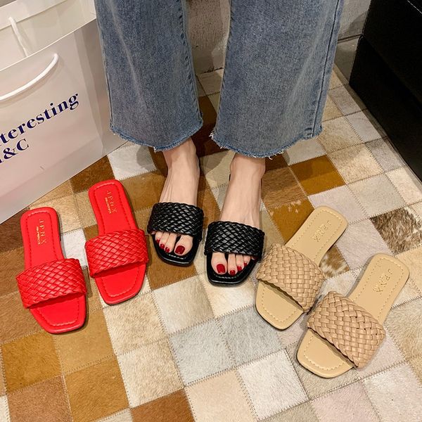 black slippers fashion flat shoes women mule sandal open toe flat casual slides summer outdoor beach talon femme 2020 zapatos
black slippers fashion flat shoes women mule sandal open toe flat casual slides summer outdoor beach talon femme 2020 zapatos