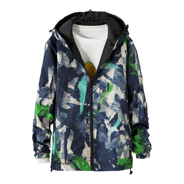 people in wear windproof jackets and military camouflage clothes with hoodies on both sides, Black;brown
people in wear windproof jackets and military camouflage clothes with hoodies on both sides, Black;brown