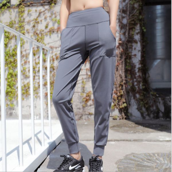 double-sided nude pocket sports pants loose beam feet running fitness pants quick-drying thin summer high waist yoga women, Black;blue
double-sided nude pocket sports pants loose beam feet running fitness pants quick-drying thin summer high waist yoga women, Black;blue