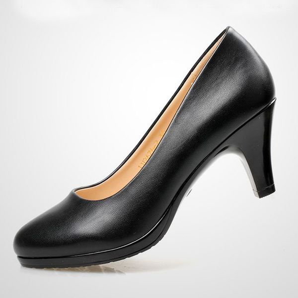 spring and autumn high heels black shoes work shoes etiquette students are wearing rough heel interview professional women
spring and autumn high heels black shoes work shoes etiquette students are wearing rough heel interview professional women