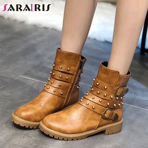 sarairis big size 36-43 ladies 2019 casual platform boots women low heels boots elegant pearl decorating ankle shoes woman, Black
sarairis big size 36-43 ladies 2019 casual platform boots women low heels boots elegant pearl decorating ankle shoes woman, Black