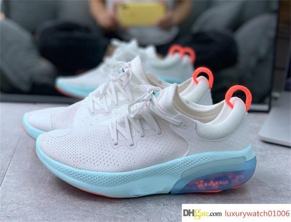 2020 running shoes for men platinum tint university red racer blue core black fashion mens trainers joyride athletic sport sneaker 36-45
2020 running shoes for men platinum tint university red racer blue core black fashion mens trainers joyride athletic sport sneaker 36-45