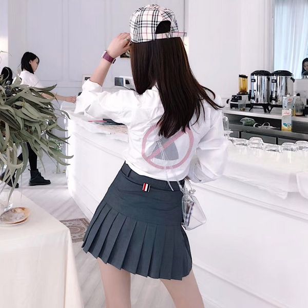 school uniform terylene/rayon twill weave no lining upper buttock smooth pleated miniskirt side tab zip-up closer women's a-line skirt, Black
school uniform terylene/rayon twill weave no lining upper buttock smooth pleated miniskirt side tab zip-up closer women's a-line skirt, Black