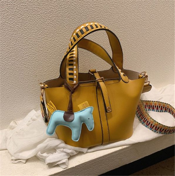 конструктор переносные сумка bucket bag мода мать ребенок tide одно плечо мода ph-cfy2001123
конструктор переносные сумка bucket bag мода мать ребенок tide одно плечо мода ph-cfy2001123