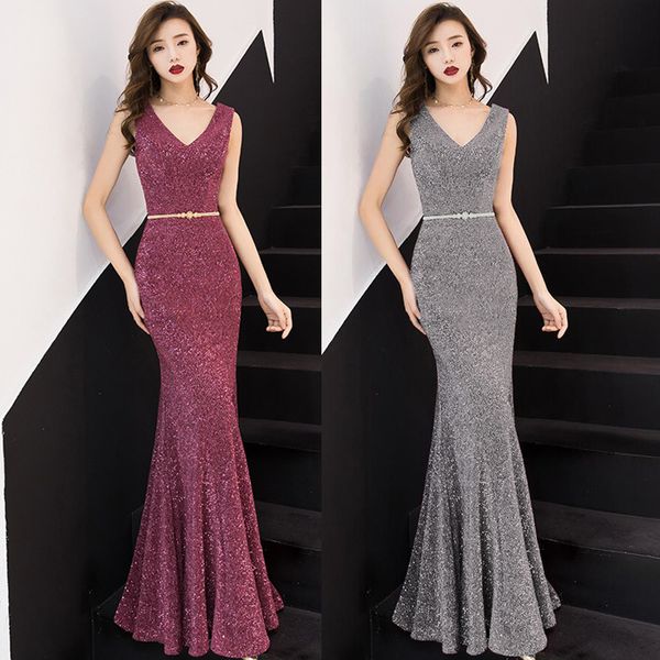 low-breasted v lapel show host evening dress trim breech fishtail dress evening dress ball gown, Black;red
low-breasted v lapel show host evening dress trim breech fishtail dress evening dress ball gown, Black;red