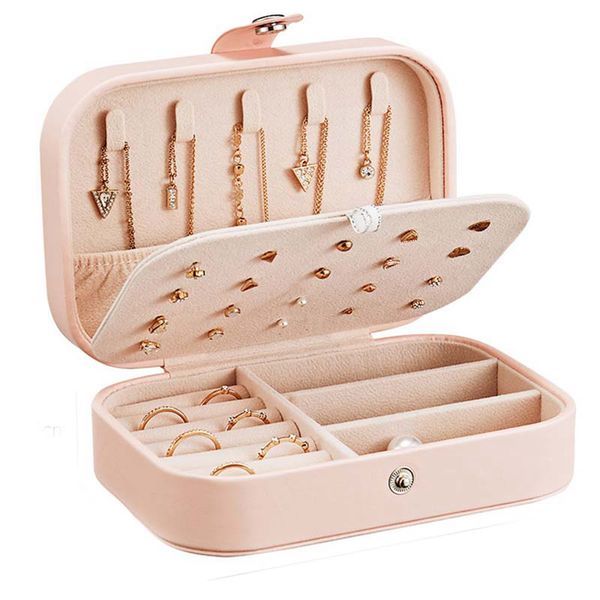 jewelry storage box women pu leather ring display case portable jewelry organizer for necklaces travel box ooa7311, Black;white
jewelry storage box women pu leather ring display case portable jewelry organizer for necklaces travel box ooa7311, Black;white