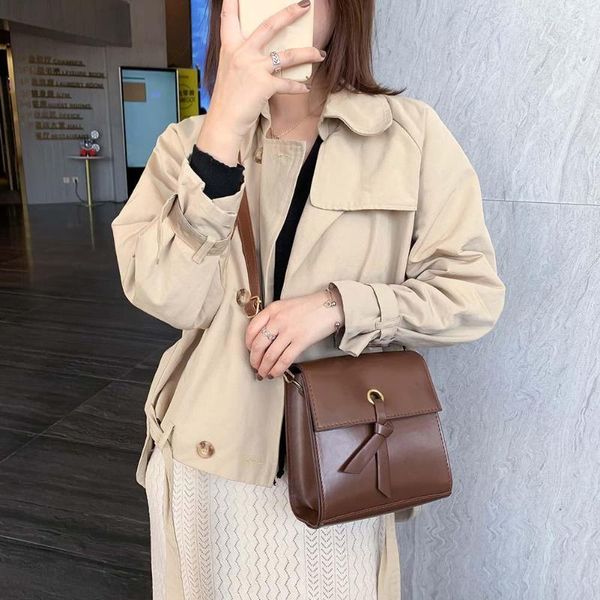 new fashion crossbody bag ladies embroidered line pu diamond round buckle shoulder temperament small bag simplicity
new fashion crossbody bag ladies embroidered line pu diamond round buckle shoulder temperament small bag simplicity
