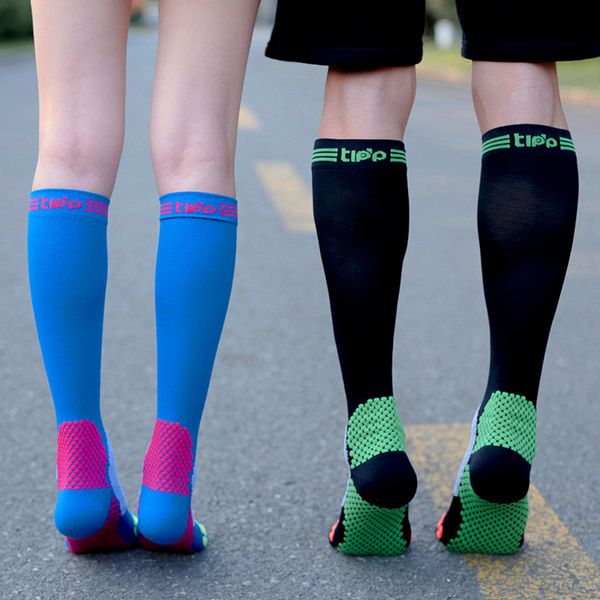 winter warm compression socks anti-slip knee high sock stocking for men women hiking camping, Black
winter warm compression socks anti-slip knee high sock stocking for men women hiking camping, Black
