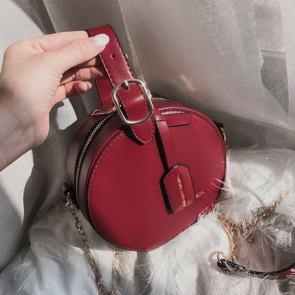 fashion women's bag 2020 new chains small circular bag women's shoulder messenger handbag tote bags
fashion women's bag 2020 new chains small circular bag women's shoulder messenger handbag tote bags