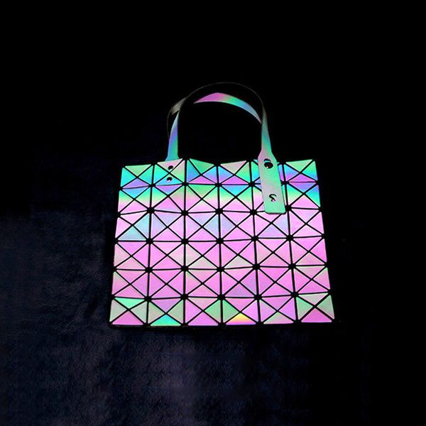 2020 japn style color changing women's handbag night luminous geometric evening bag foldable lingge bag young lady shoulder
2020 japn style color changing women's handbag night luminous geometric evening bag foldable lingge bag young lady shoulder