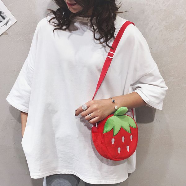2020 new women's plush bag cute strawberry carrot casual cartoon fashion messenger bag ladies
2020 new women's plush bag cute strawberry carrot casual cartoon fashion messenger bag ladies