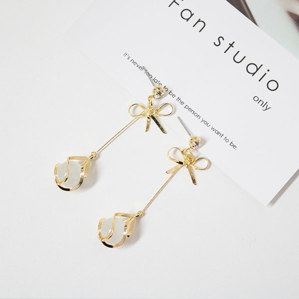 yanzixg new arrival fashion metal trendy water drop women dangle earrings simple korean jewelry female long pendant eardrop, Silver
yanzixg new arrival fashion metal trendy water drop women dangle earrings simple korean jewelry female long pendant eardrop, Silver