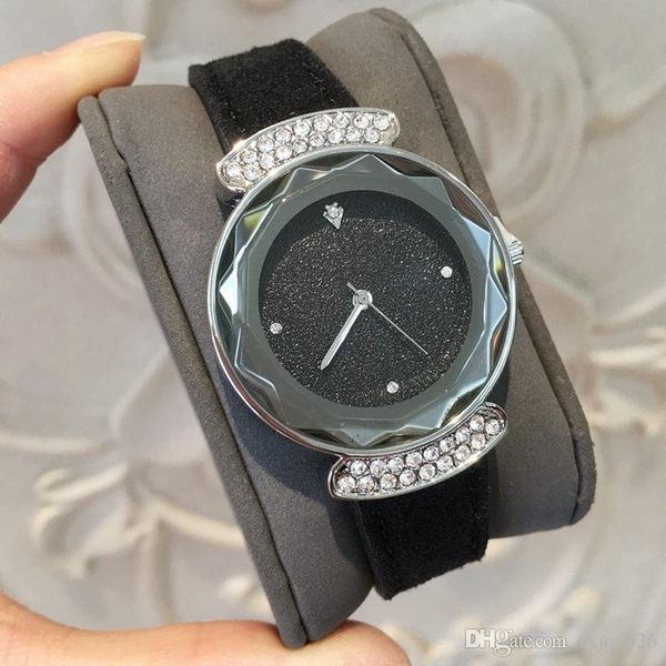 brand new model women dress watch with diamond leather clock fashion relogio feminino luxury famous lady quartz wristwatch ing, Slivery;brown
brand new model women dress watch with diamond leather clock fashion relogio feminino luxury famous lady quartz wristwatch ing, Slivery;brown