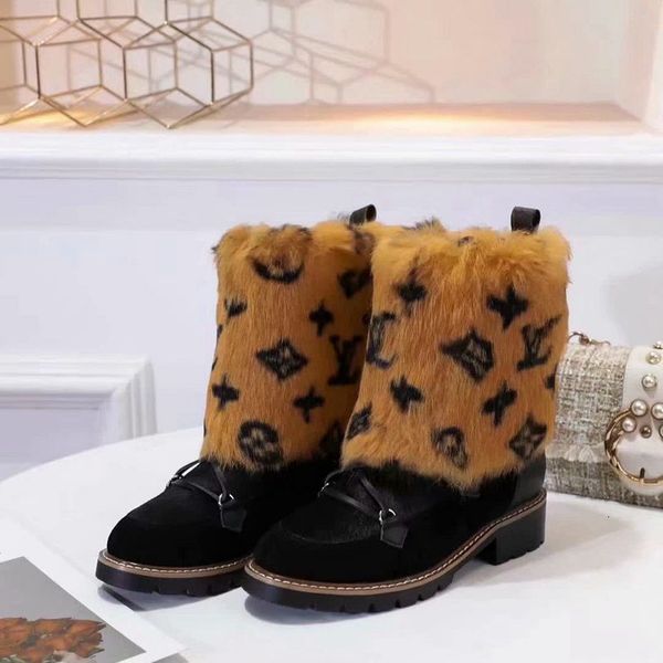 2019 new fashion women's winter flat bottom snow boots black snow boots 111701
2019 new fashion women's winter flat bottom snow boots black snow boots 111701