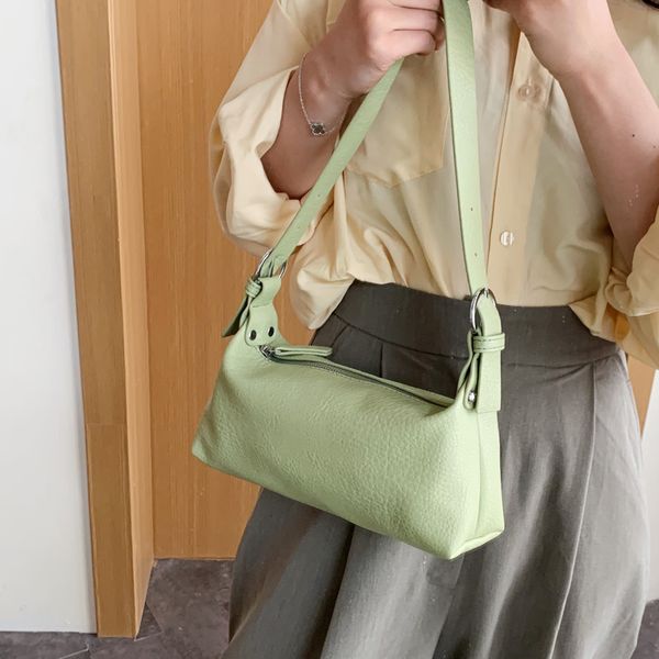 new original design fashion shoulder bag & retro elegant simple armpit bag width 25cm height 11cm thickness 8cm
new original design fashion shoulder bag & retro elegant simple armpit bag width 25cm height 11cm thickness 8cm