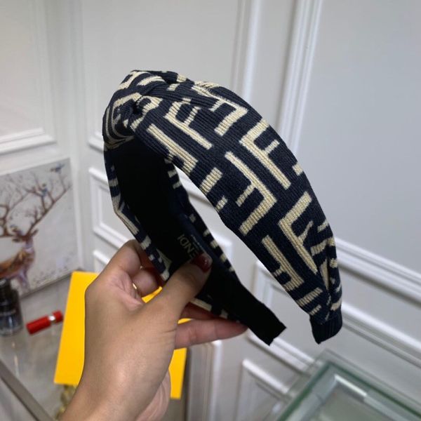 FF Печати Оголовье Дизайнер Высокого класса женщин Оголовье Открытый Ночной Клуб
FF Печати Оголовье Дизайнер Высокого класса женщин Оголовье Открытый Ночной Клуб