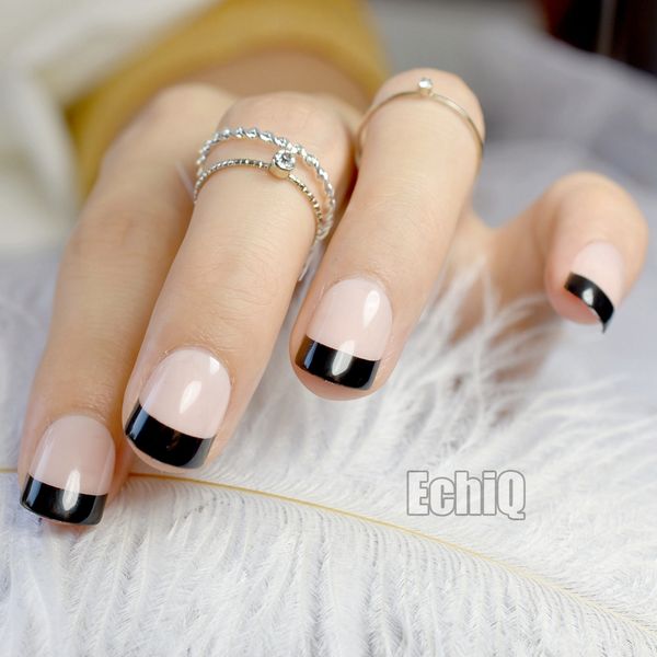 24pcs/set natural french short false nails nude black fake nails lady full artificial pre designed nail art tips, Red;gold
24pcs/set natural french short false nails nude black fake nails lady full artificial pre designed nail art tips, Red;gold