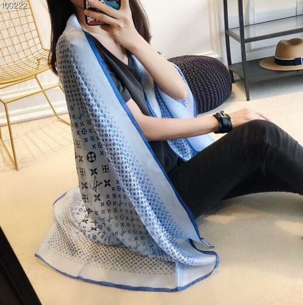 мода роскошный шелковый шарф для женщин новые дизайнеры подшивать длинные шарфы леди размер 190 * 80 см шали воротник повязки, Blue;gray
мода роскошный шелковый шарф для женщин новые дизайнеры подшивать длинные шарфы леди размер 190 * 80 см шали воротник повязки, Blue;gray