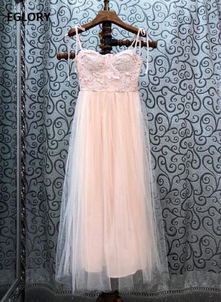 new strap long dress 2020 summer sweet party ladies luxurious embroidery mesh patchwork pink blue apricot maxi dress, Black;gray
new strap long dress 2020 summer sweet party ladies luxurious embroidery mesh patchwork pink blue apricot maxi dress, Black;gray