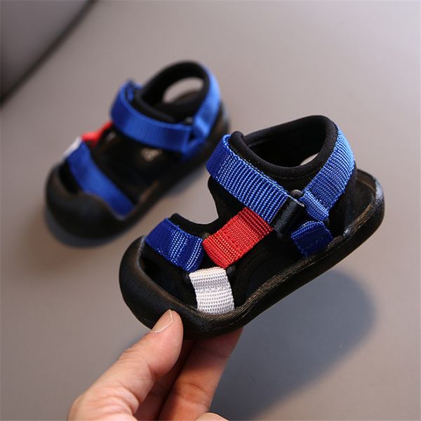 2020 детские летние туфли дышащий мальчик малышей сандалии colorblock круглые головы против скольжения anti-столкновения младенца пляж санда, Black;red
2020 детские летние туфли дышащий мальчик малышей сандалии colorblock круглые головы против скольжения anti-столкновения младенца пляж санда, Black;red