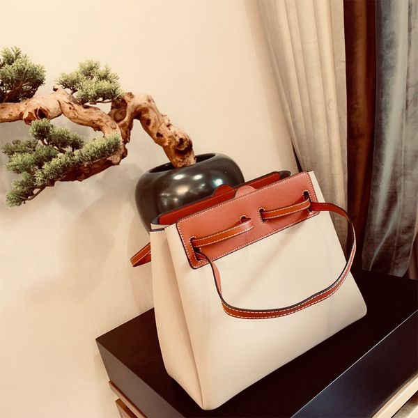 fashion totes bag for women designer handbags with pu leather luxury women shoulder bags versatile womens cross body bag with 5 colors
fashion totes bag for women designer handbags with pu leather luxury women shoulder bags versatile womens cross body bag with 5 colors