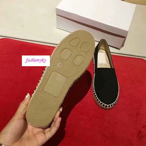 new couple shoes with tiger head single shoes and lazy fisherman's shoes, Black 
new couple shoes with tiger head single shoes and lazy fisherman's shoes, Black