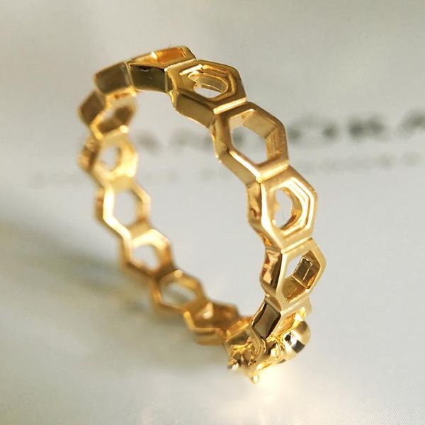 18k yellow gold bees rings set original box for pandora 925 sterling silver honeycomb for women girls fashion accessories, Slivery;golden
18k yellow gold bees rings set original box for pandora 925 sterling silver honeycomb for women girls fashion accessories, Slivery;golden