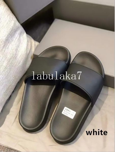 2020 luxury men women b sandals woman leather causal shoes beach slide summer fashion flat sandals slipper flip flop 9 colour size 35-44 box
2020 luxury men women b sandals woman leather causal shoes beach slide summer fashion flat sandals slipper flip flop 9 colour size 35-44 box