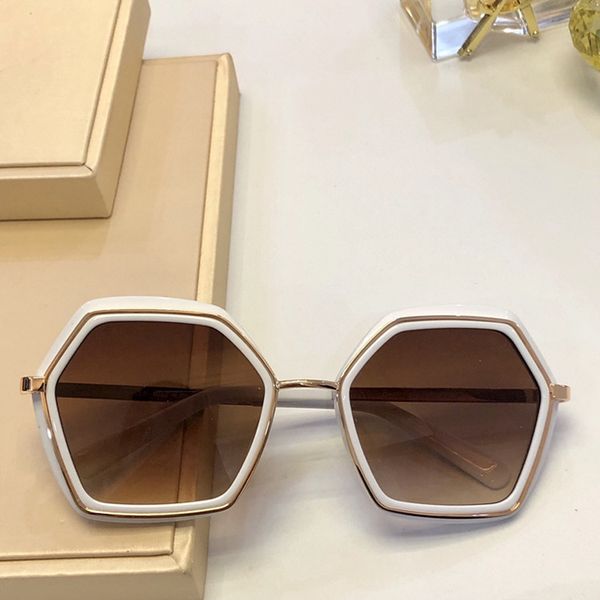 2020 newarrival ch4381 irregular-shape women sunglasses uv400 plank with gold edge fashion sunglasses fullset packing the high quality
2020 newarrival ch4381 irregular-shape women sunglasses uv400 plank with gold edge fashion sunglasses fullset packing the high quality
