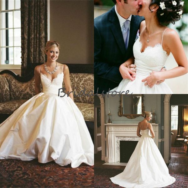 vintage a line country wedding dresses spaghetti straps sweetheart sweep train lace beach boho wedding dress backless robes de mariée, White
vintage a line country wedding dresses spaghetti straps sweetheart sweep train lace beach boho wedding dress backless robes de mariée, White