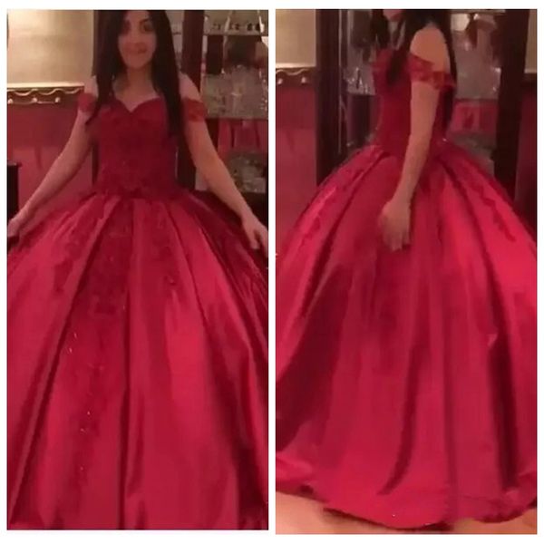 2019 off shoulder lace appliques ball gown quinceanera dresses beading lace up back formal junior 16 ages prom party gowns formal vestidos, Blue;red
2019 off shoulder lace appliques ball gown quinceanera dresses beading lace up back formal junior 16 ages prom party gowns formal vestidos, Blue;red
