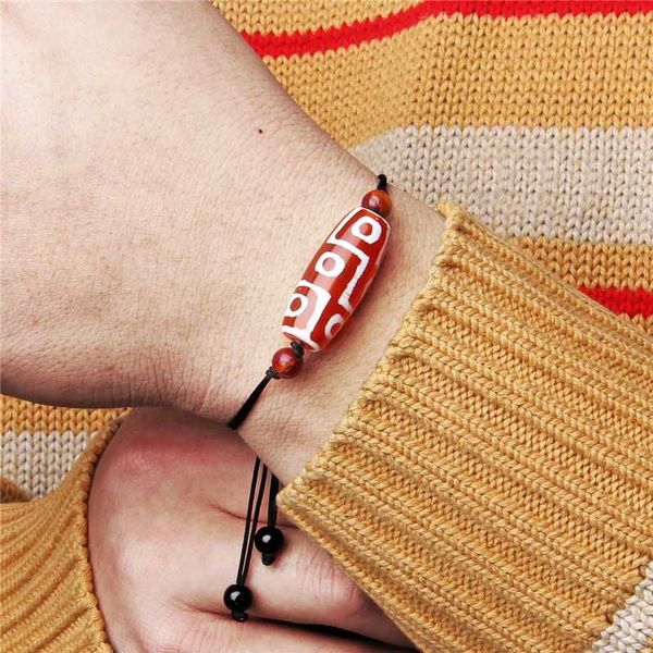 дзи агата браслет женщина vintage регулируемых браслеты нерегулярная форма девять глаз тибетских агатов pulsera для мужчин ювелирных изделий, Black
дзи агата браслет женщина vintage регулируемых браслеты нерегулярная форма девять глаз тибетских агатов pulsera для мужчин ювелирных изделий, Black