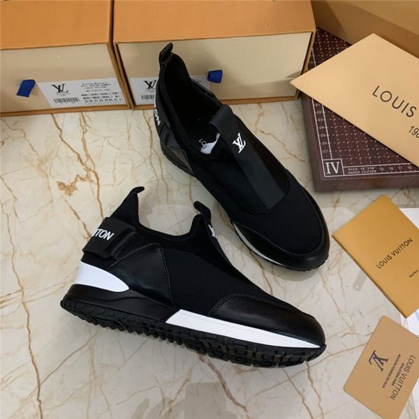 2020 new v3q high-quality men's and women's casual sports shoes leather shoes couple models, fashionable wild flat shoes, box numb
2020 new v3q high-quality men's and women's casual sports shoes leather shoes couple models, fashionable wild flat shoes, box numb