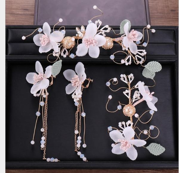 flowers with earrings suit banquet dress accessories headdress bride accessories, Slivery;golden
flowers with earrings suit banquet dress accessories headdress bride accessories, Slivery;golden