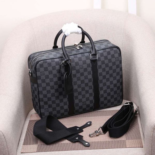 classic men's briefcase high-end custom quality briefcase handbag business casual style silver metal accessories with detachable long s
classic men's briefcase high-end custom quality briefcase handbag business casual style silver metal accessories with detachable long s