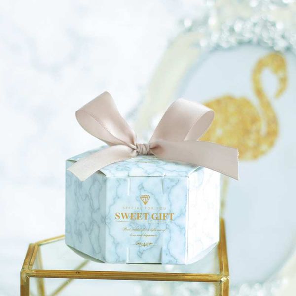 100pcs/lot marble style candy boxes wedding candy box favors box paper gift bag packaging box for guests party decoration supplies
100pcs/lot marble style candy boxes wedding candy box favors box paper gift bag packaging box for guests party decoration supplies
