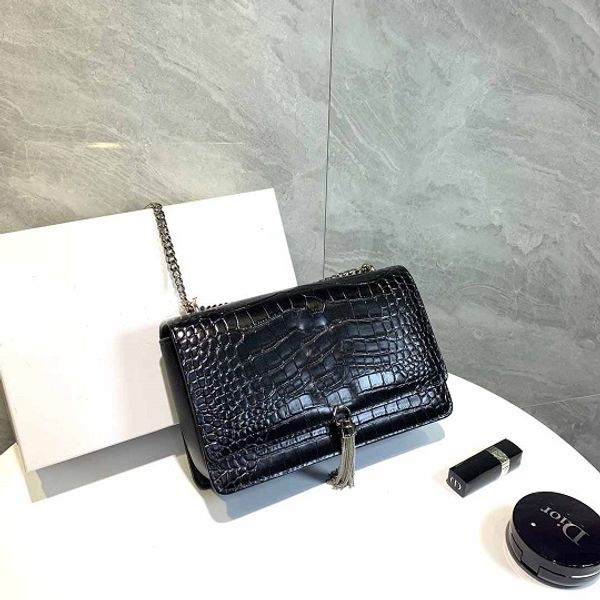 designer style classic ladies leather luxury shoulder bag big tote shoulder desginer handbag pure nice quality for female
designer style classic ladies leather luxury shoulder bag big tote shoulder desginer handbag pure nice quality for female