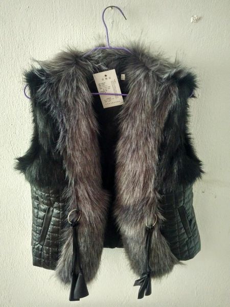 s/5xl women sticthing casual short man-made fur vest patchwork plus size female faux fur vest coat leather waistcoats k275, Black;white
s/5xl women sticthing casual short man-made fur vest patchwork plus size female faux fur vest coat leather waistcoats k275, Black;white