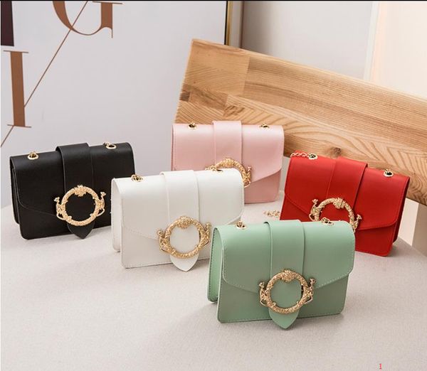 2020 small clear designer bags woman fashion messenger bag shoulder bag female rivets transparent square pu handbag ph.lsy911055
2020 small clear designer bags woman fashion messenger bag shoulder bag female rivets transparent square pu handbag ph.lsy911055