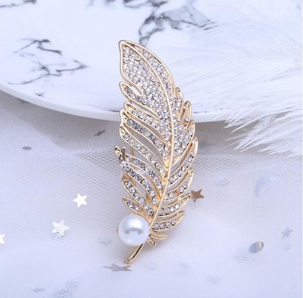 fashion-feather rhinestone brooch color protection plating pearl mute gold dumb silver brooch fashion retro rhinestone chest pin, Gray
fashion-feather rhinestone brooch color protection plating pearl mute gold dumb silver brooch fashion retro rhinestone chest pin, Gray